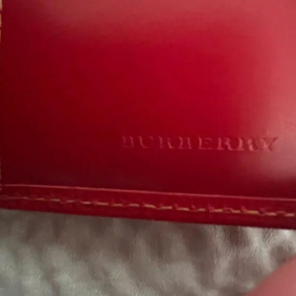 Burberry wallet like new